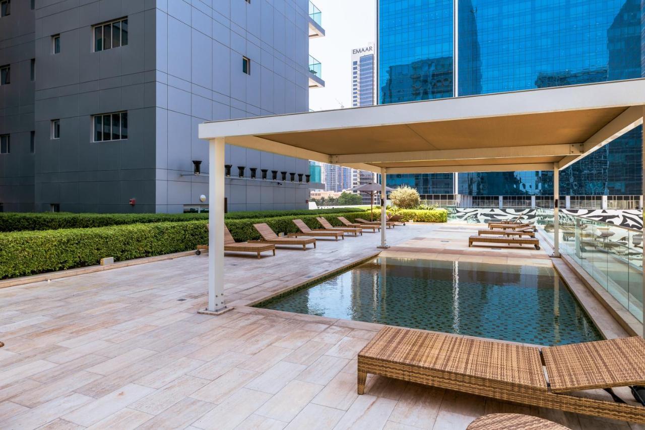 Stunning Studio Near Burj Khalifa Dubai Ngoại thất bức ảnh